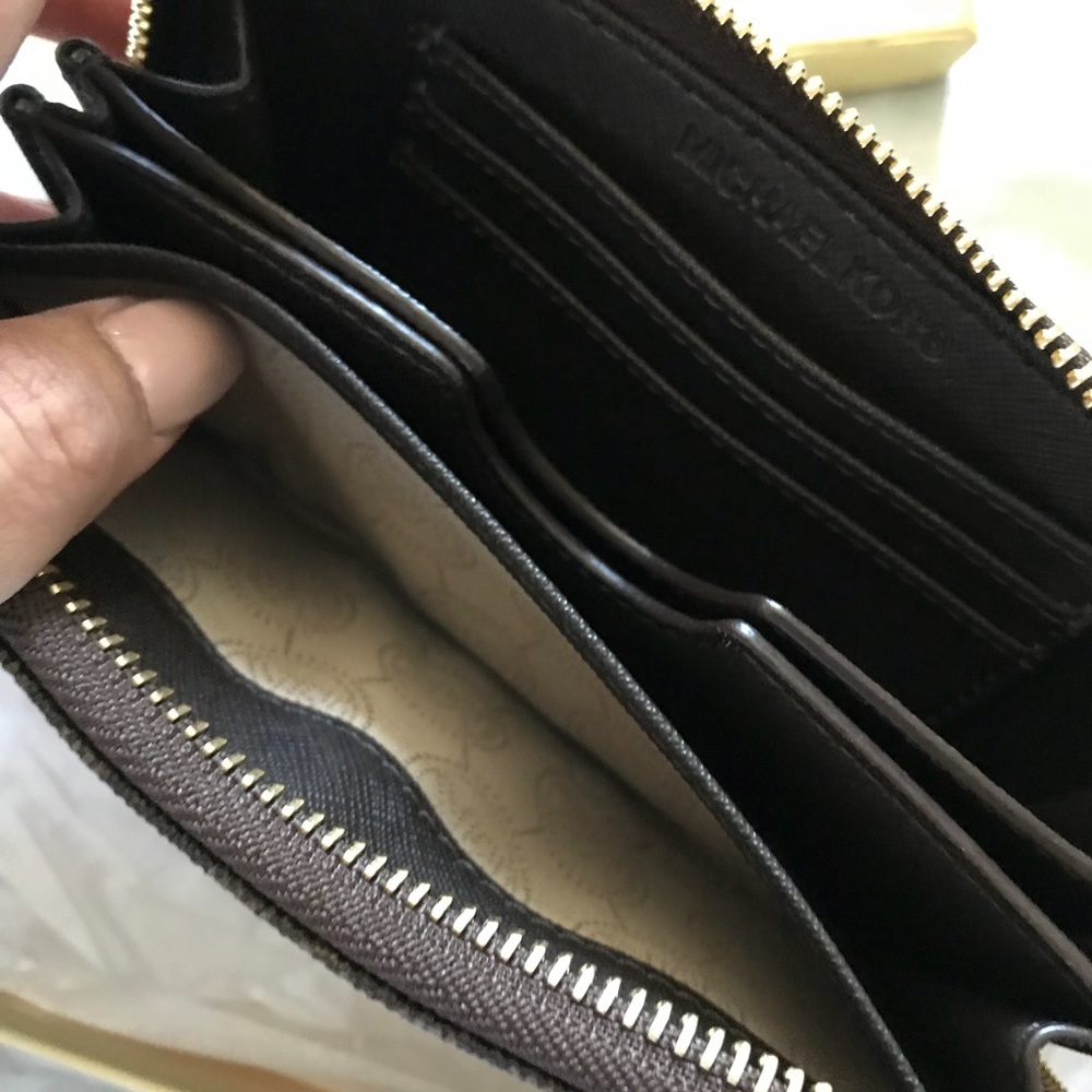 Phone wallet wristlet - Picture 5 of 6